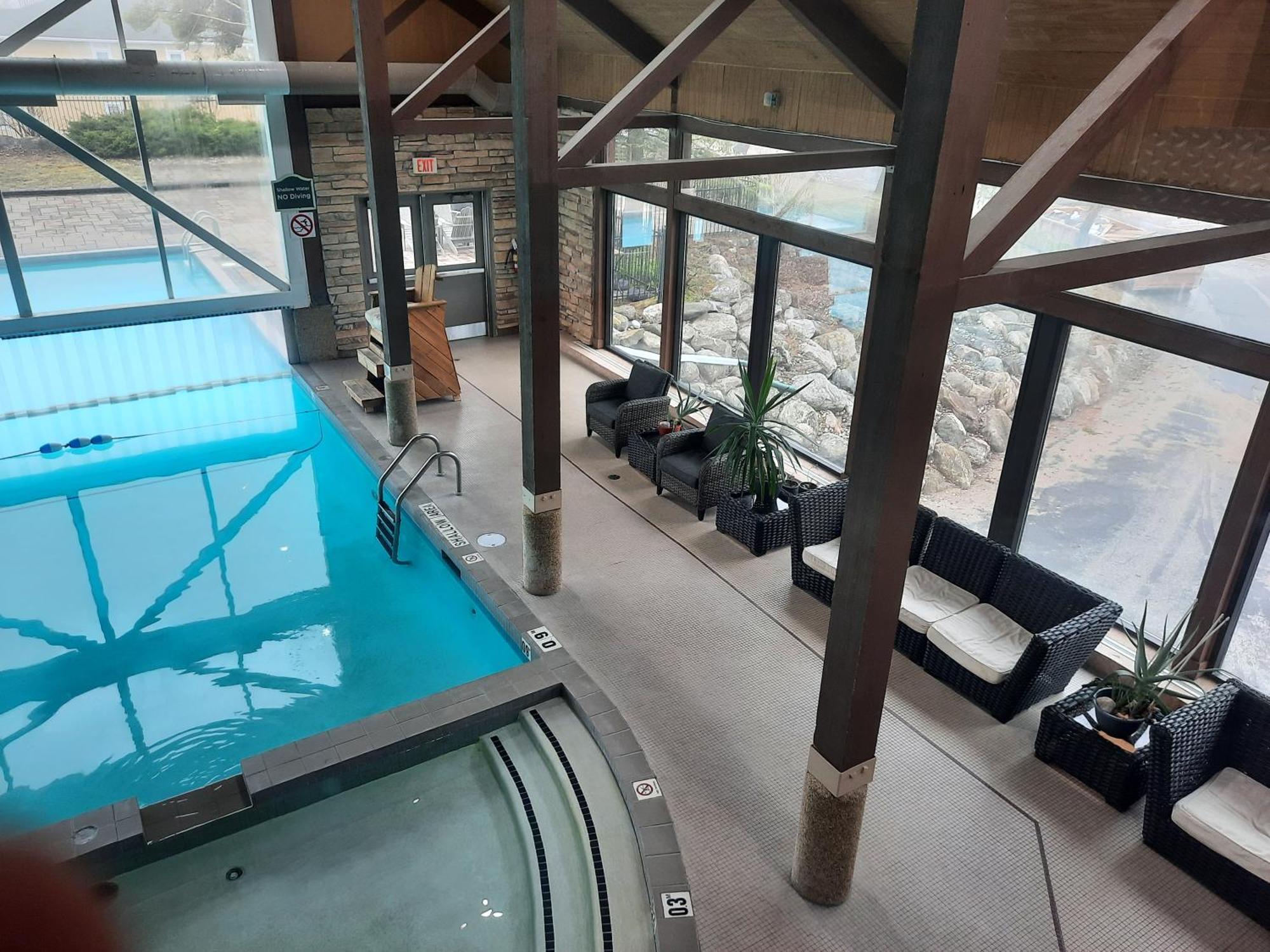 Margarita Vacation Getaway Apartment Oro-Medonte Exterior photo